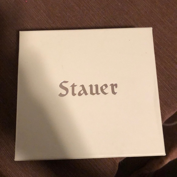 emarald colored helenite earring necklace set - Picture 1 of 5